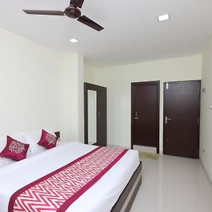 Hotel O Perfect Stay Near Meenambakkam Metro Station